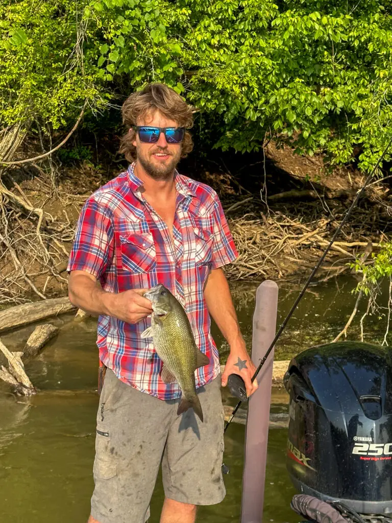 Guided fishing trip with Clearwater Outfitters showcasing families enjoying a safe, fun water experience.